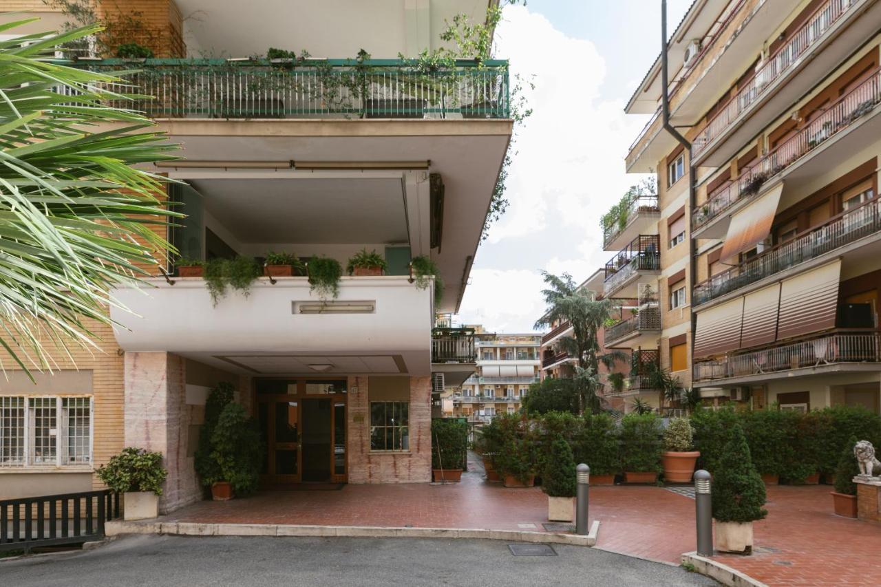 Stupendo Appartamento In Quartiere Residenziale Рим Екстер'єр фото